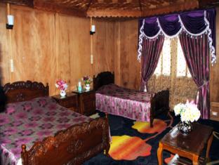 فندق Durgjanفي  The Mughal Sheraton Houseboat المظهر الخارجي الصورة
